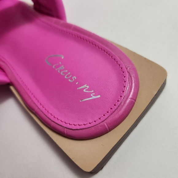 🆕️⬇️🎉HOST PICK🎉 Circus by Sam Edelman Inara Slide Sandals - Picture 7 of 13